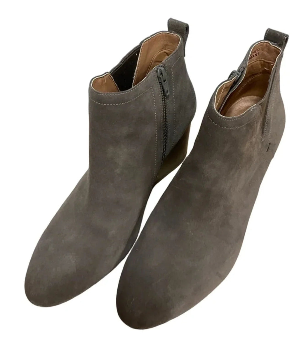 Boots Ankle Heels By Vionic In Grey, Size: 11