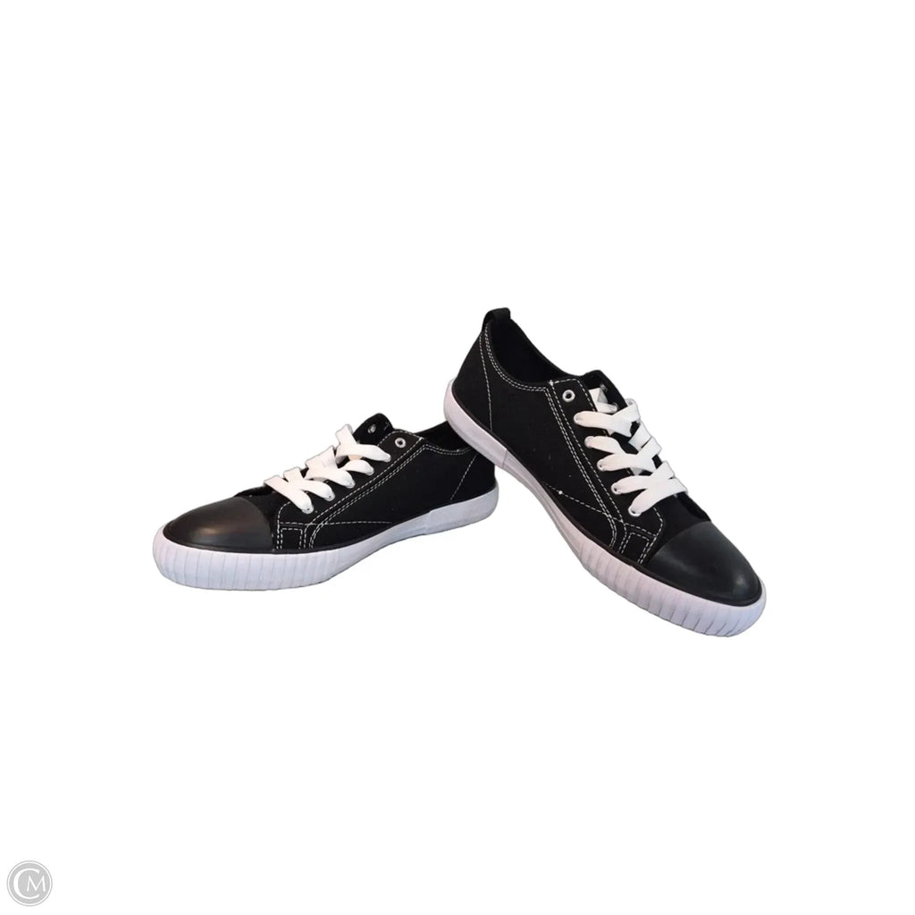 Shoes Sneakers By Levis In Black & White, Size: 7.5
