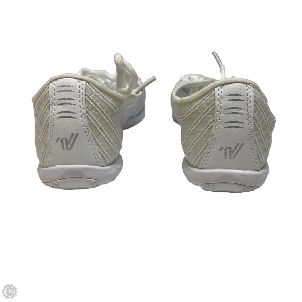 Shoes Athletic By Varsity In White, Size: 8