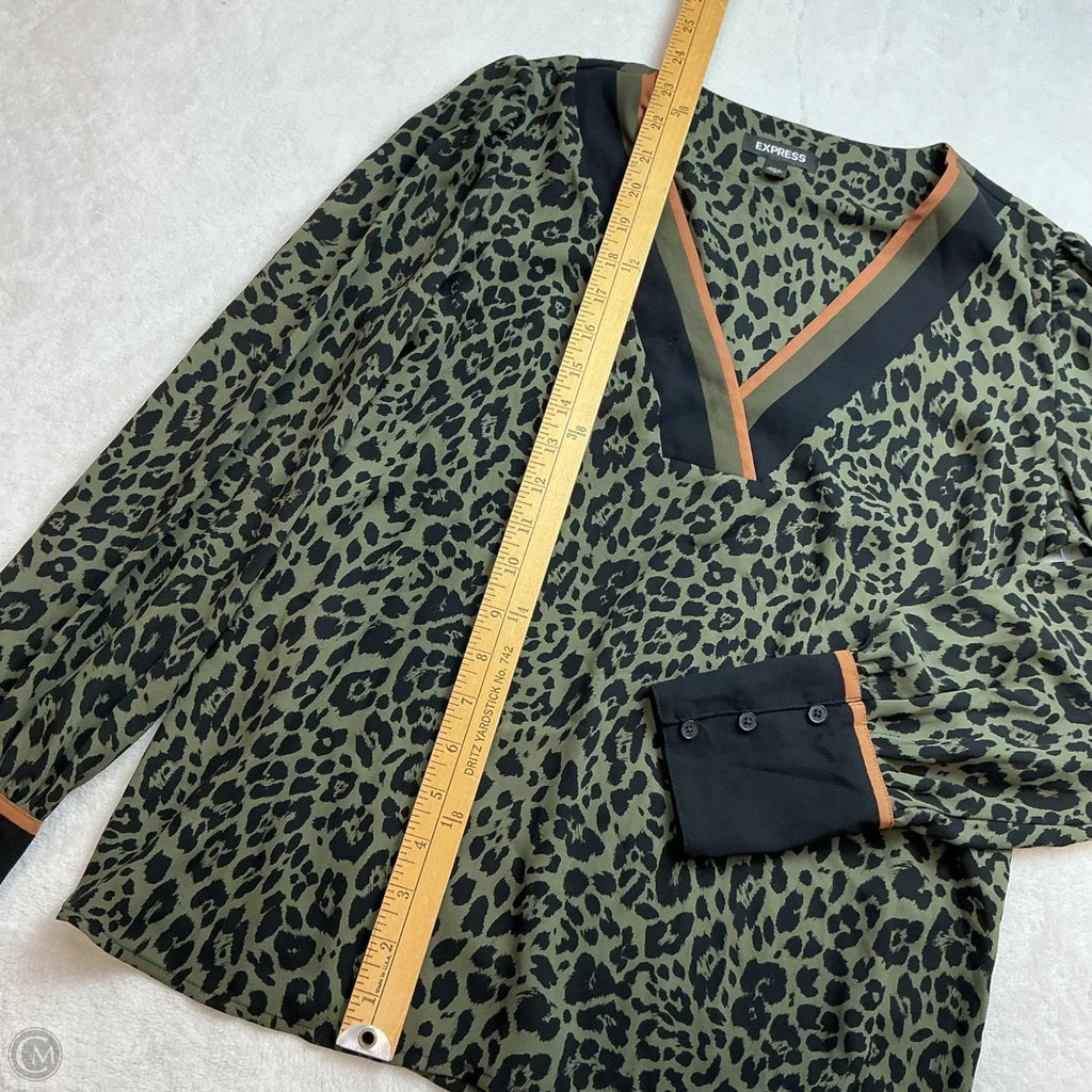 Top Long Sleeve By Express In Green, Size: Sp