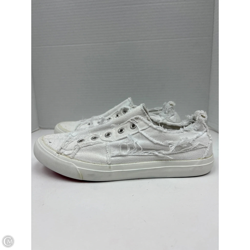 Shoes Sneakers By Corkys In White, Size: 9