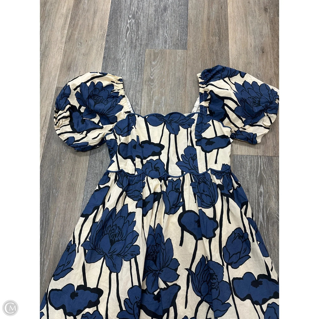 Dress Casual Short By Entro In Floral Print, Size: L