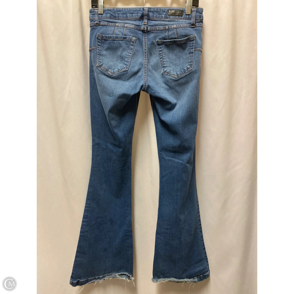 Jeans Flared By Clothes Mentor In Blue Denim, Size: 6