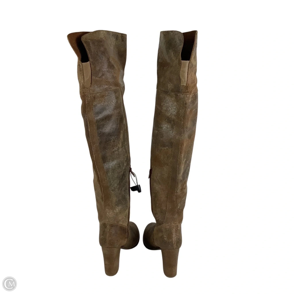 Boots Knee Heels By Cmb In Brown, Size: 8