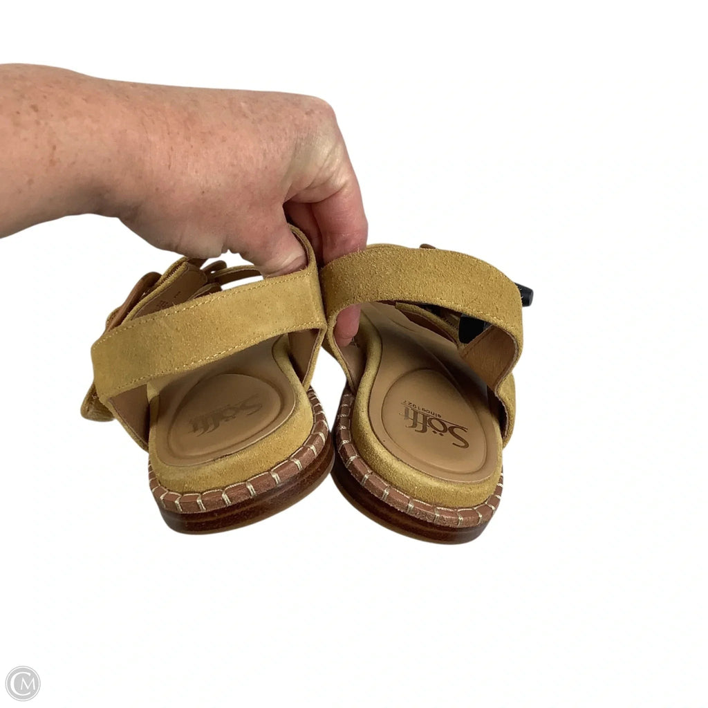Sandals Flats By Sofft In Yellow, Size: 8