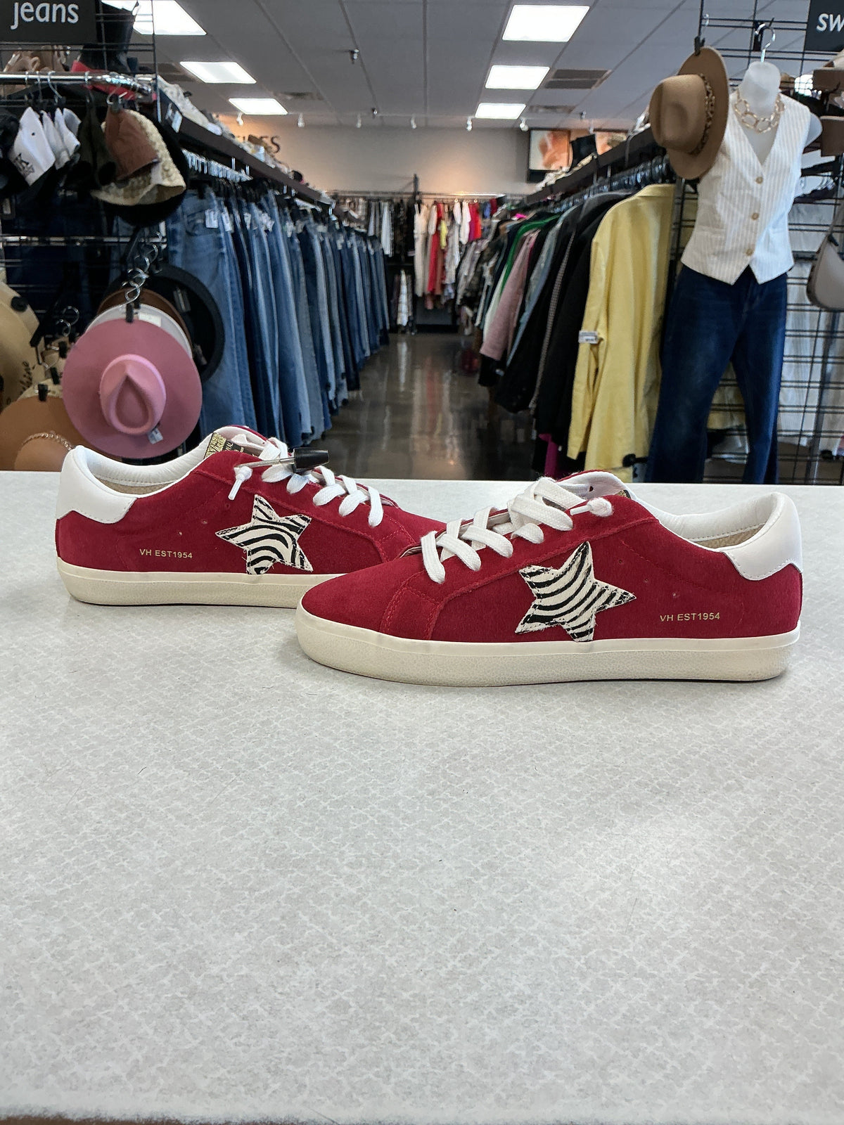 Shoes Sneakers By Vintage Havana In Red, Size:10