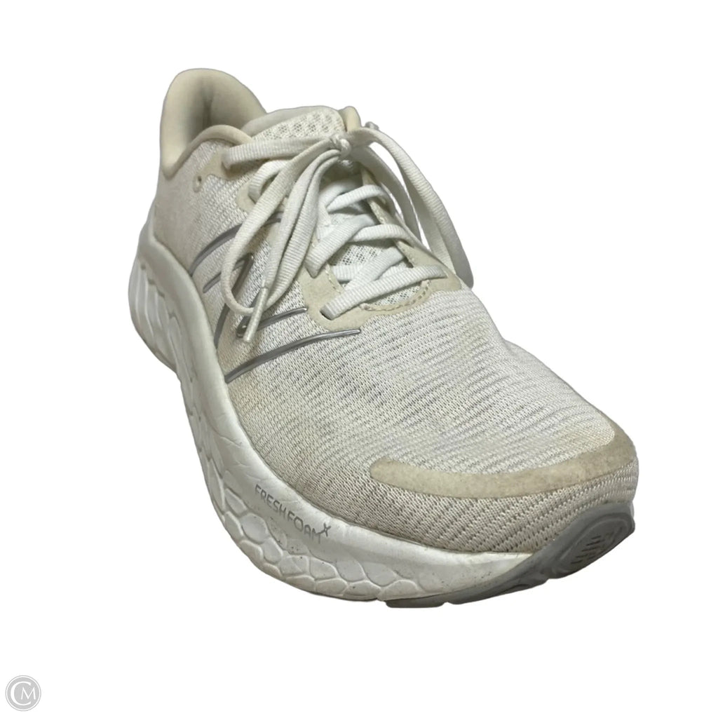 Shoes Athletic By New Balance In White, Size: 8