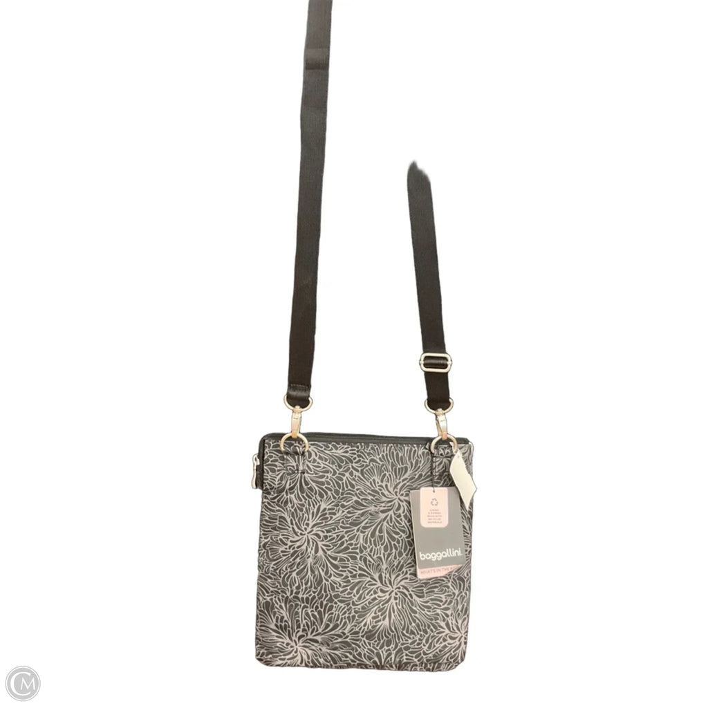 Crossbody By Baggallini, Size: Large