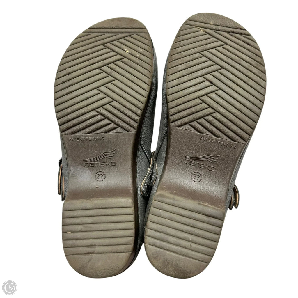 Shoes Heels Wedge By Dansko In Grey, Size: 6.5
