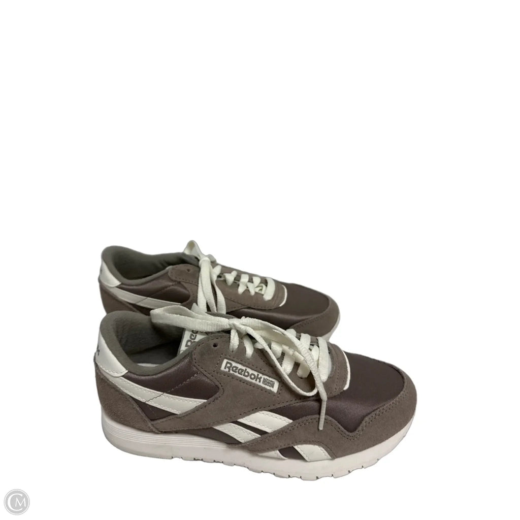 Shoes Sneakers By Reebok In Tan, Size: 7