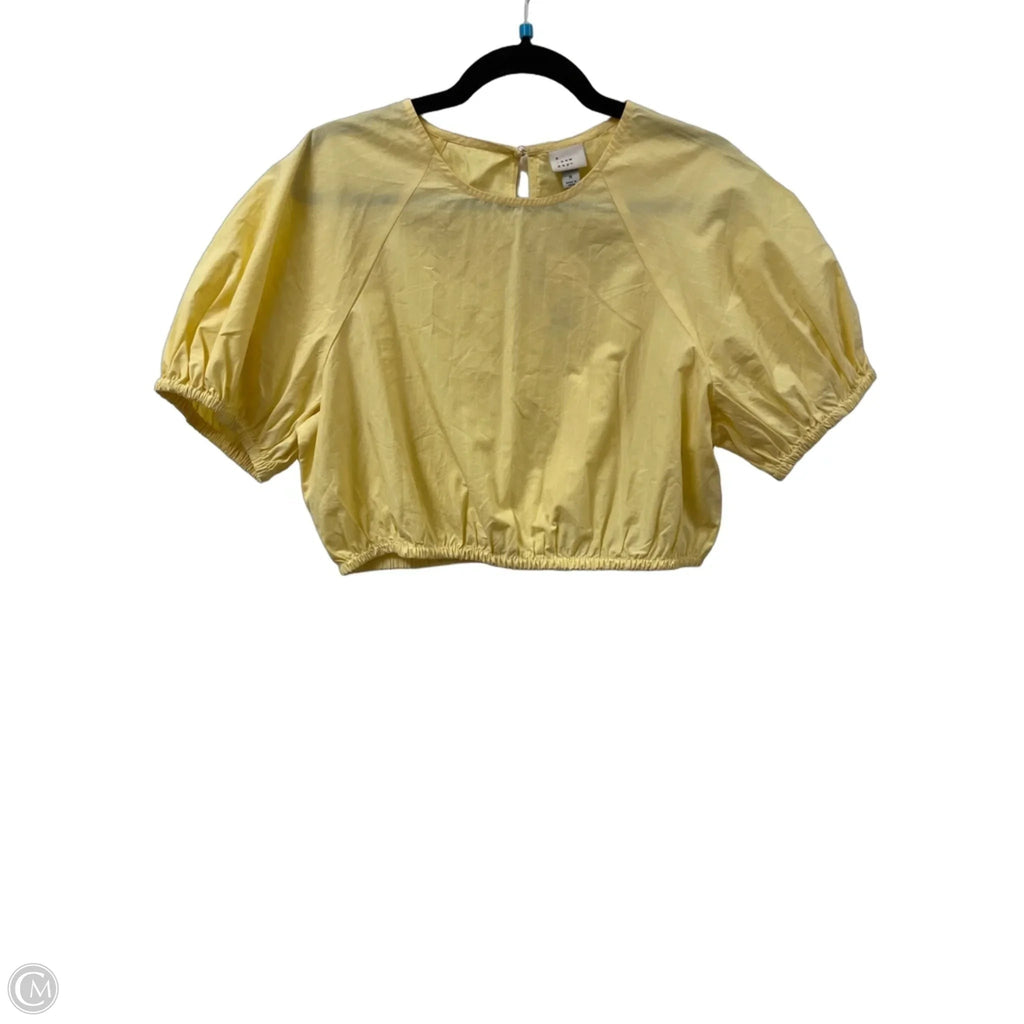 Top Short Sleeve By A New Day In White & Yellow, Size: M