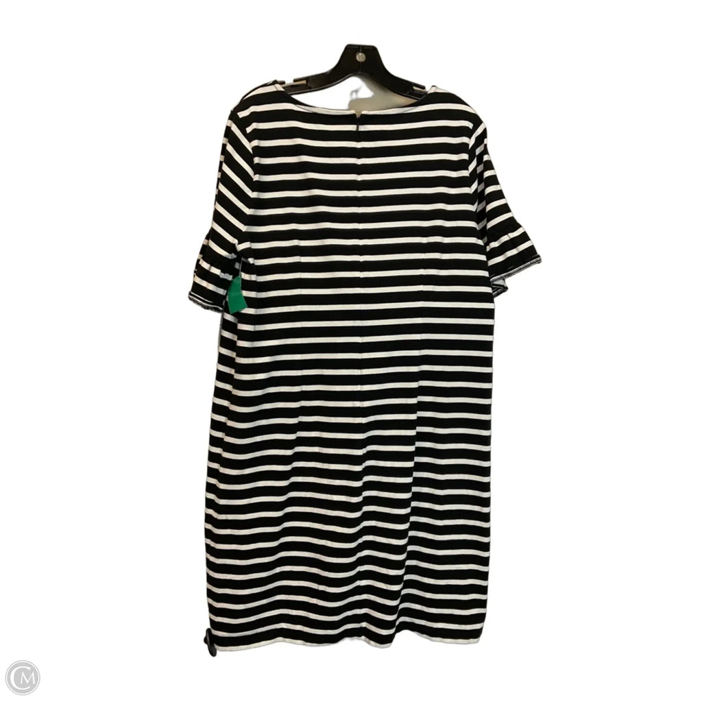 Top Short Sleeve By Jane And Delancey In Green & White, Size: M