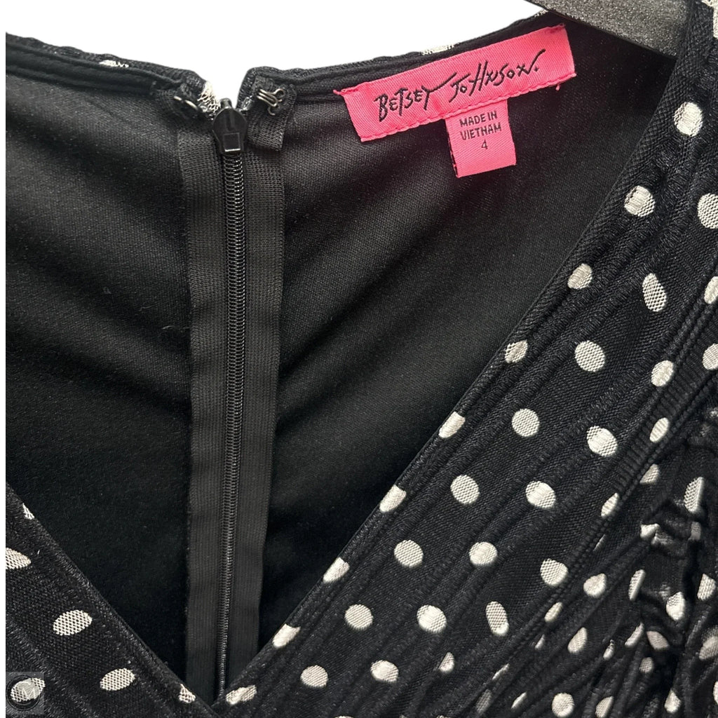 Dress Casual Midi By Betsey Johnson In Polkadot Pattern, Size: 4