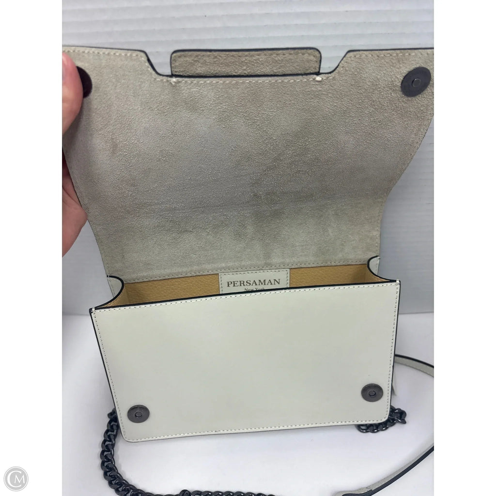 Crossbody By Clothes Mentor, Size: Medium