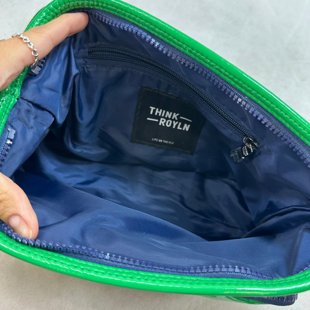 Crossbody By Think Royln, Size: Medium