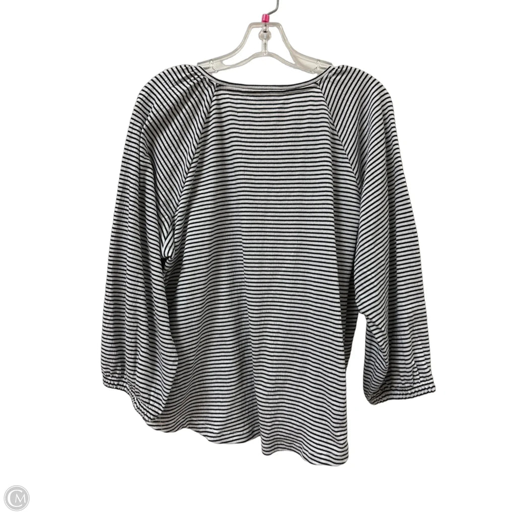 Top Long Sleeve By Chicos In Black & White, Size: Xl