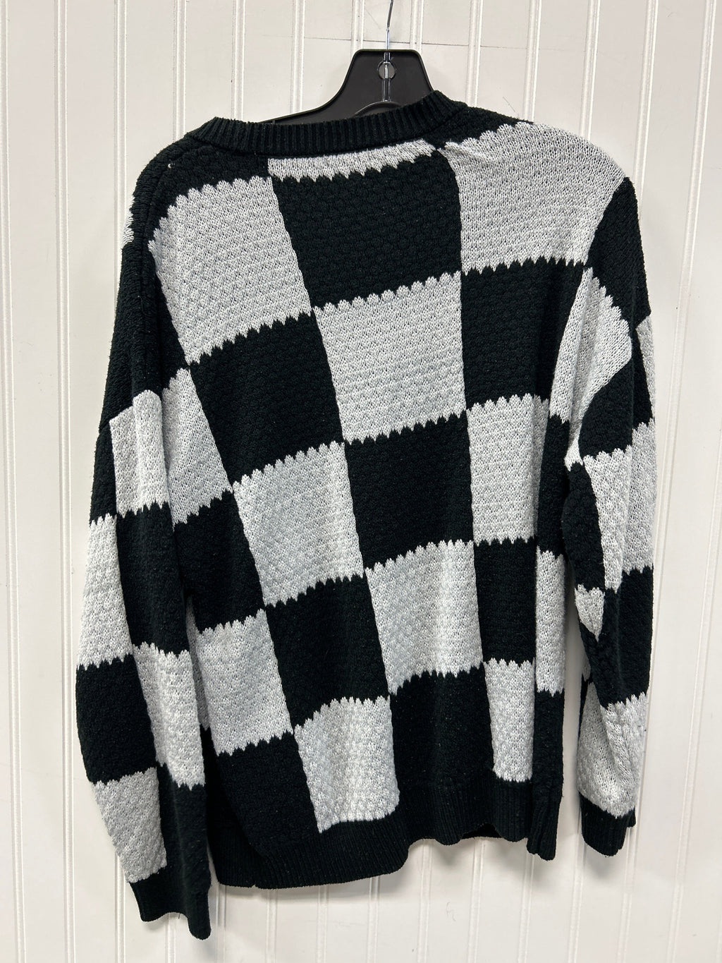 Sweater By Wild Fable In Plaid Pattern, Size:M