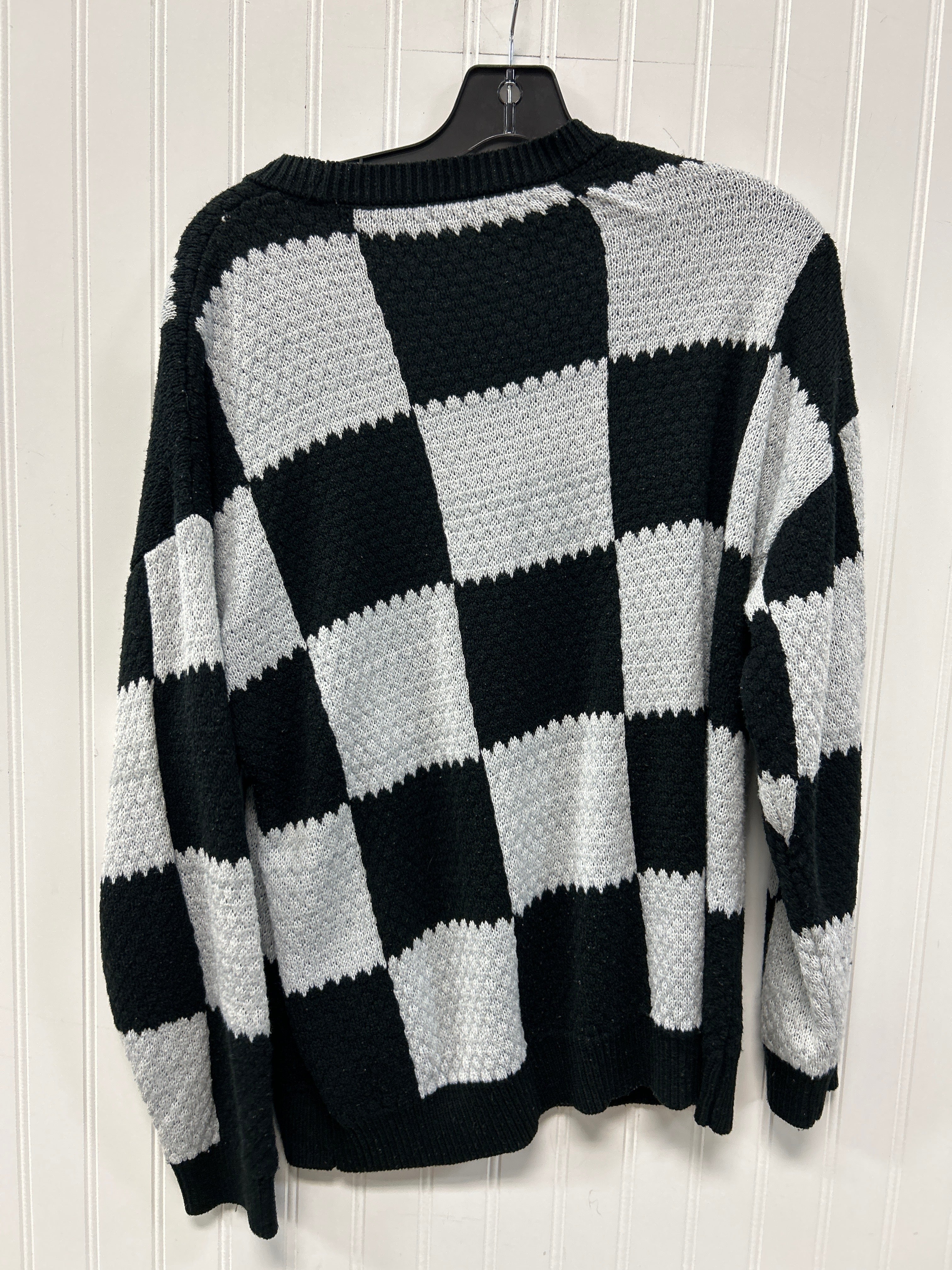 Sweater By Wild Fable In Plaid Pattern, Size:M