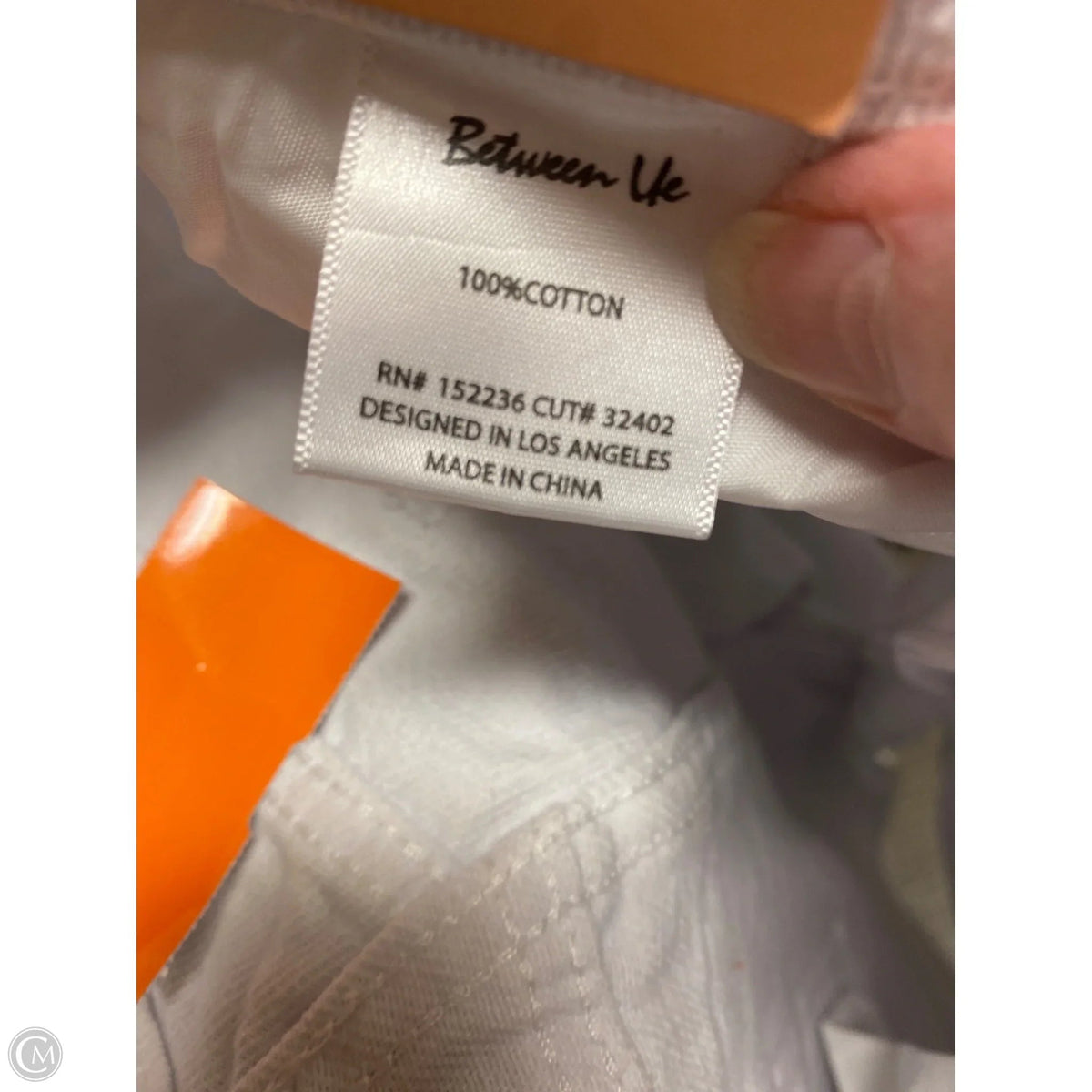 Shorts By Clothes Mentor In White Denim, Size: 8
